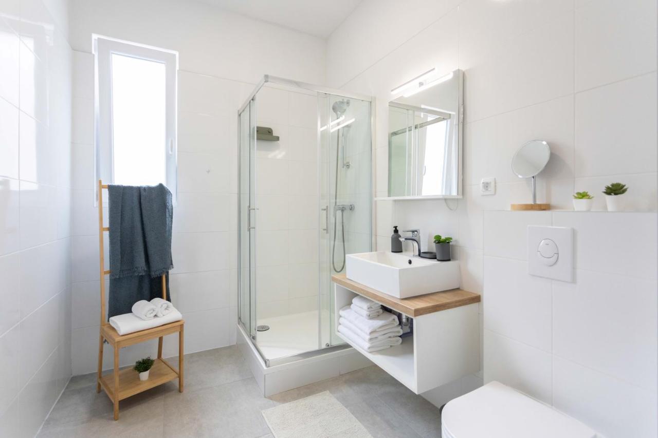 Bright And Modern Apartments In City Center Загреб Екстериор снимка