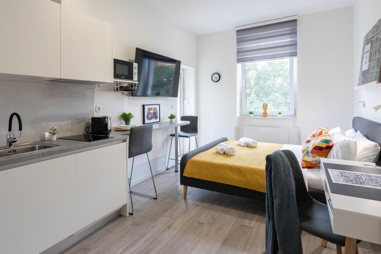 Bright And Modern Apartments In City Center Загреб Екстериор снимка