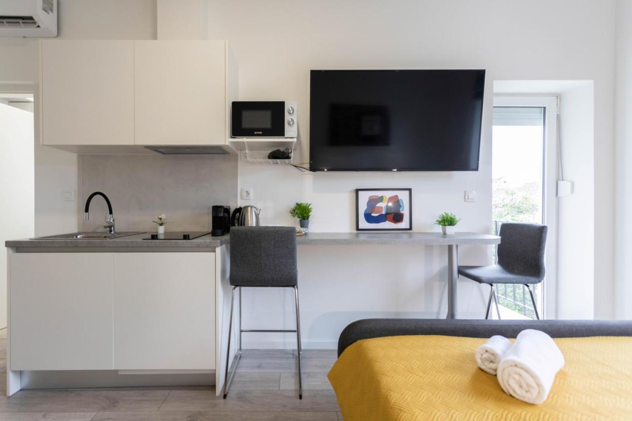 Bright And Modern Apartments In City Center Загреб Екстериор снимка
