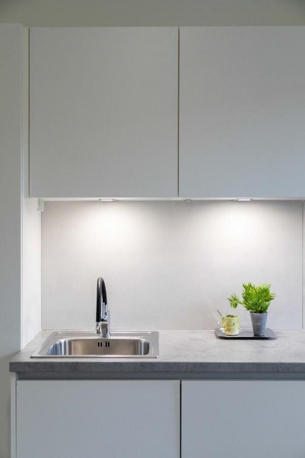 Bright And Modern Apartments In City Center Загреб Екстериор снимка