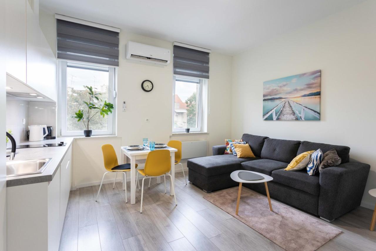 Bright And Modern Apartments In City Center Загреб Екстериор снимка