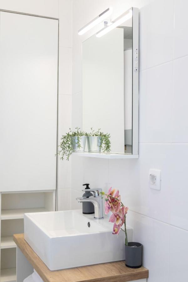 Bright And Modern Apartments In City Center Загреб Екстериор снимка