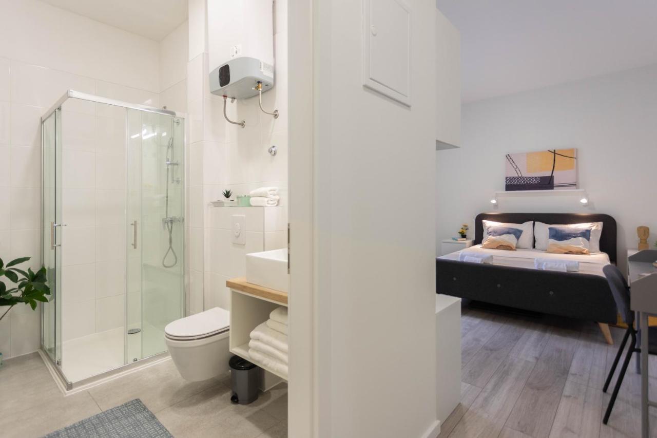 Bright And Modern Apartments In City Center Загреб Екстериор снимка