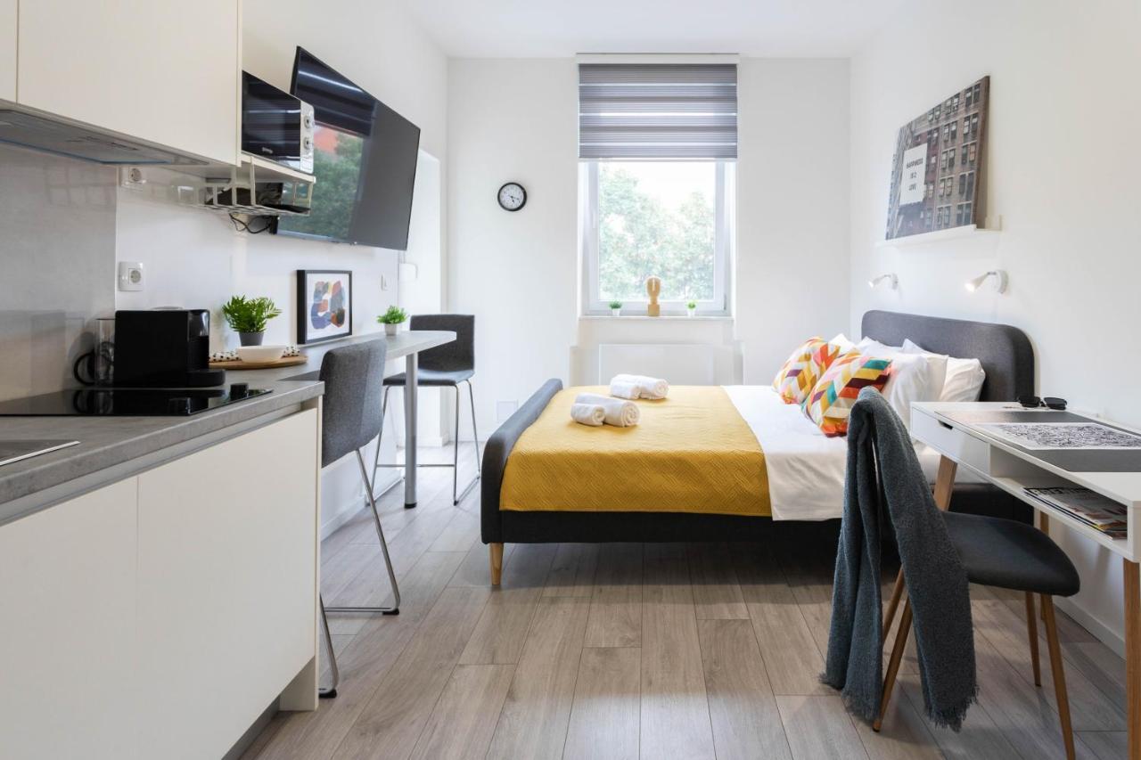 Bright And Modern Apartments In City Center Загреб Екстериор снимка