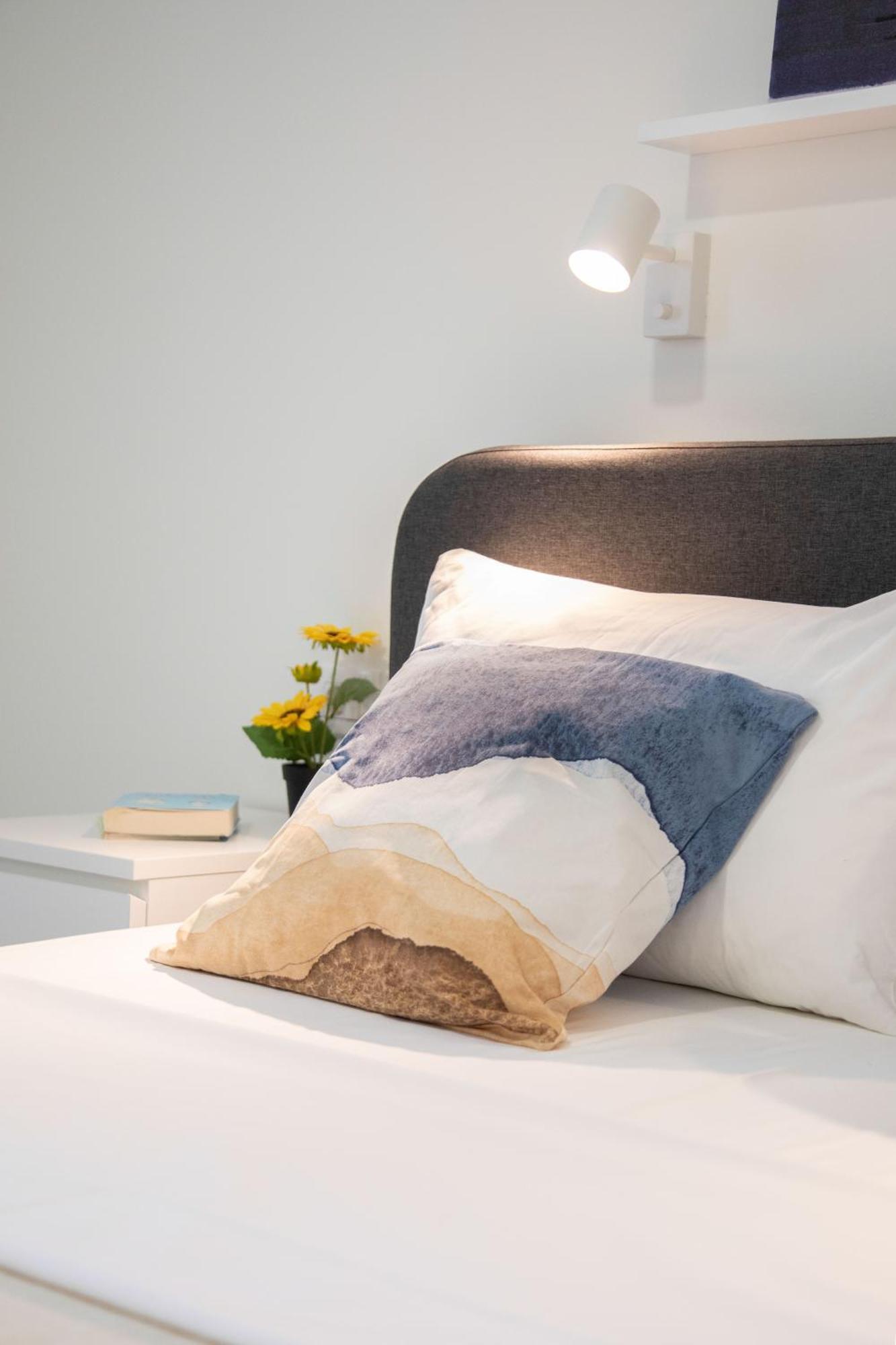 Bright And Modern Apartments In City Center Загреб Екстериор снимка