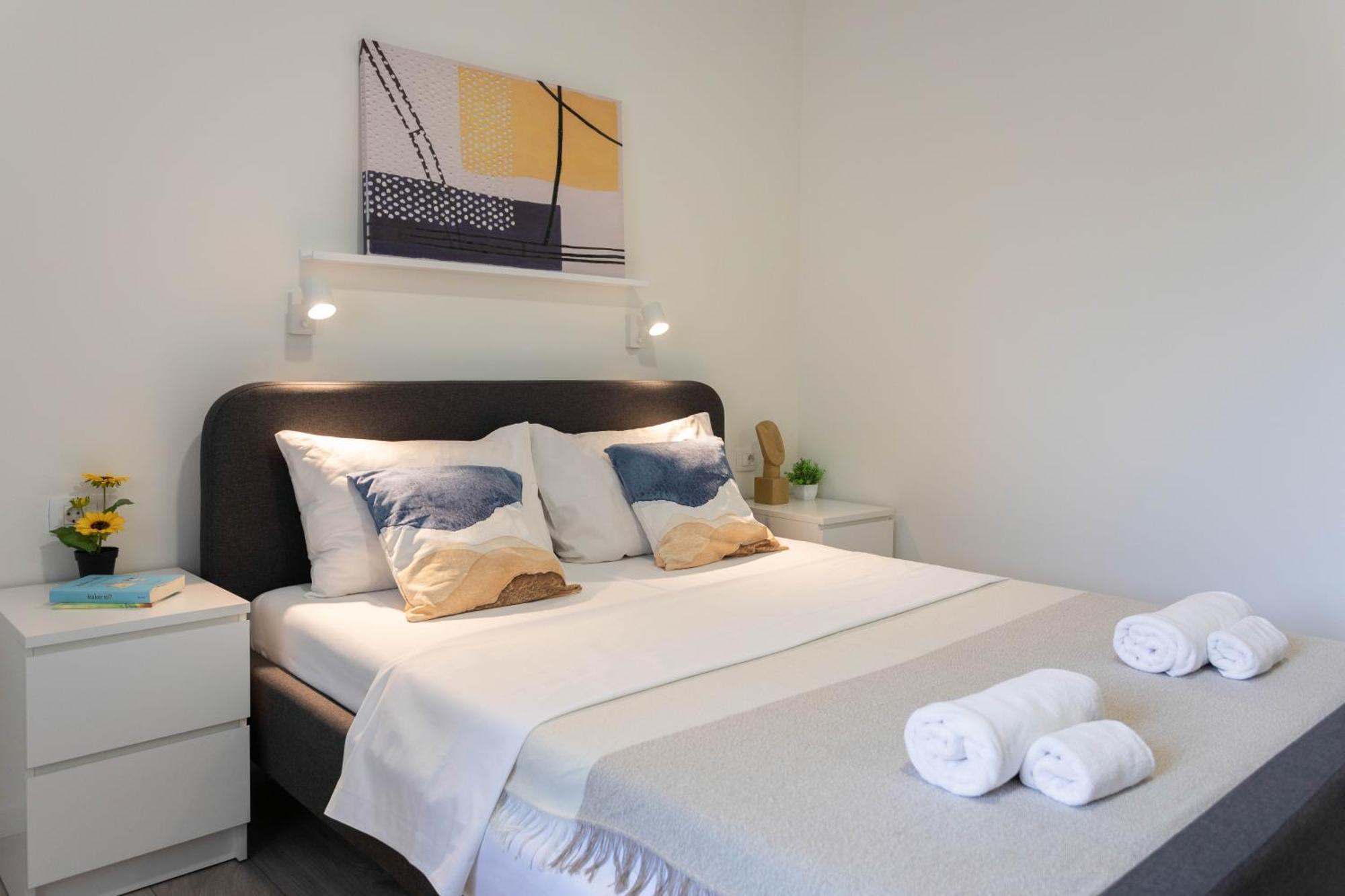 Bright And Modern Apartments In City Center Загреб Екстериор снимка